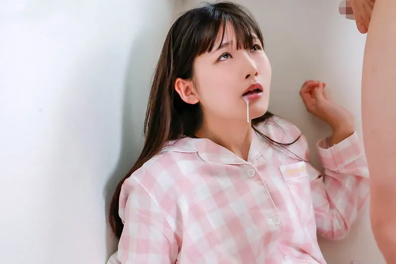 Anh trai ghen khi cô bạn gái có người tình nên luôn bắt em ấy làm tình